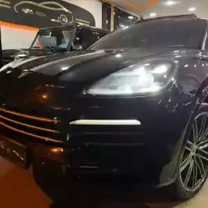 images-porsche-cayenne-diesel-hybride-17-cv-80001-90000-km-voiture-occasion-porsche-cayenne-12cv-05767