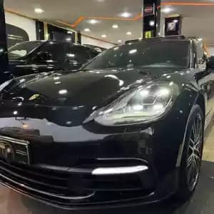 images-porsche-panamera-hybride-17-cv-2022-voiture-d-occasion-porsche-panamera-boite-automatique-tout-option-05942