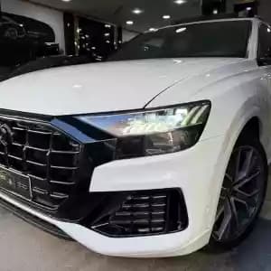 images-diesel-boite-automatique-2020-100001-150000-km-audi-q8-s-line-voiture-d-occasion-12cv-05960