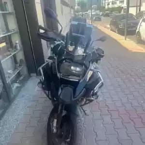 images-gs-1200-gs-triple-black-06453