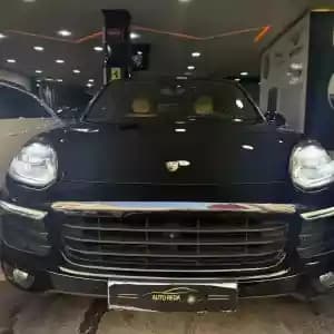 images-porsche-voiture-de-location-voiture-voiture-doccasion-pas-chere-porsche-cayenne-06516