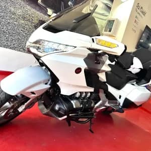 images-honda-2023-goldwing-1800-essece-20700-km-06608