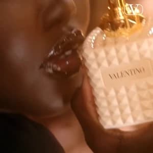 video-parfums-valentino-07438