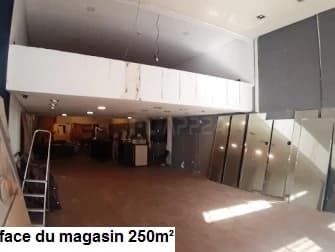 magasins-a-louer-04552