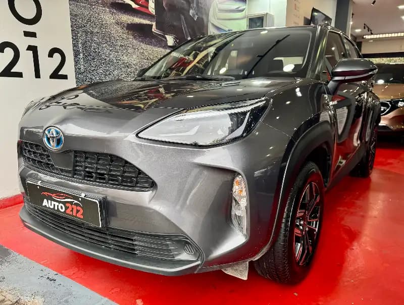 images-toyota-boite-automatique-2023-voiture-d-occasion-yaris-cross-06220