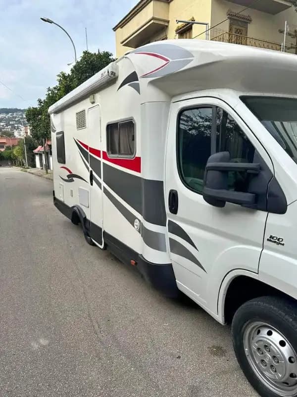 images-caravane-06350
