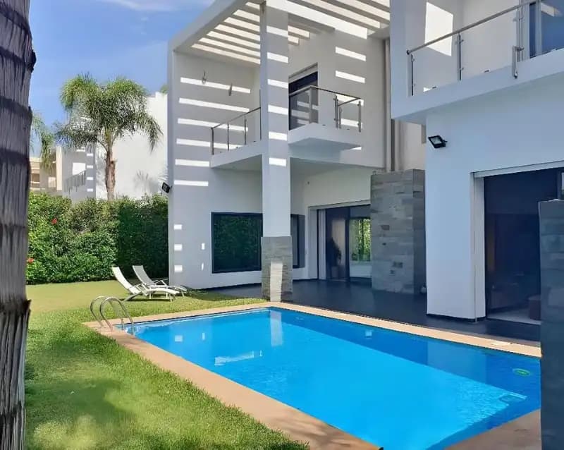 images-villa-avec-piscine-a-louer-06451