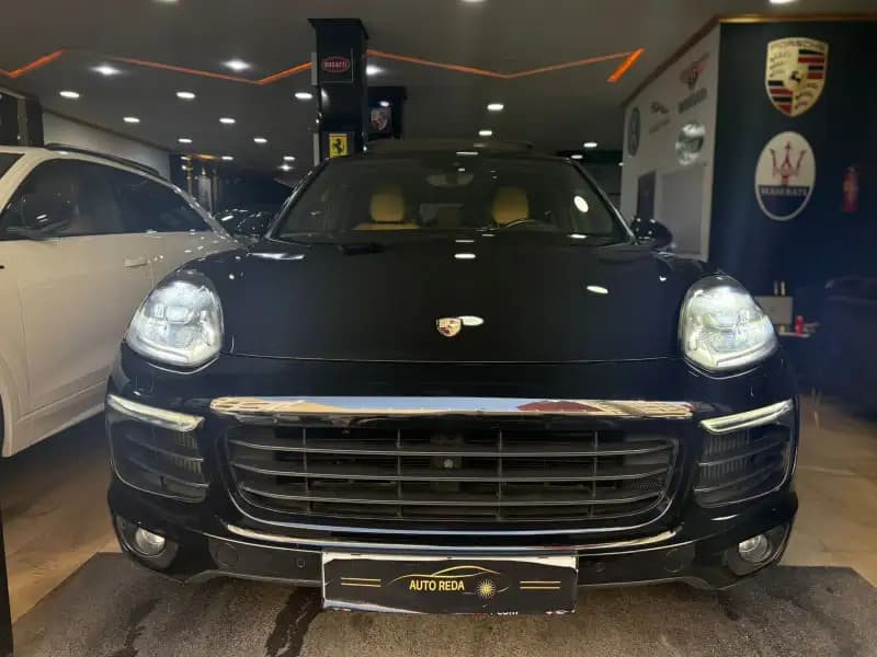 images-porsche-voiture-de-location-voiture-voiture-doccasion-pas-chere-porsche-cayenne-06516
