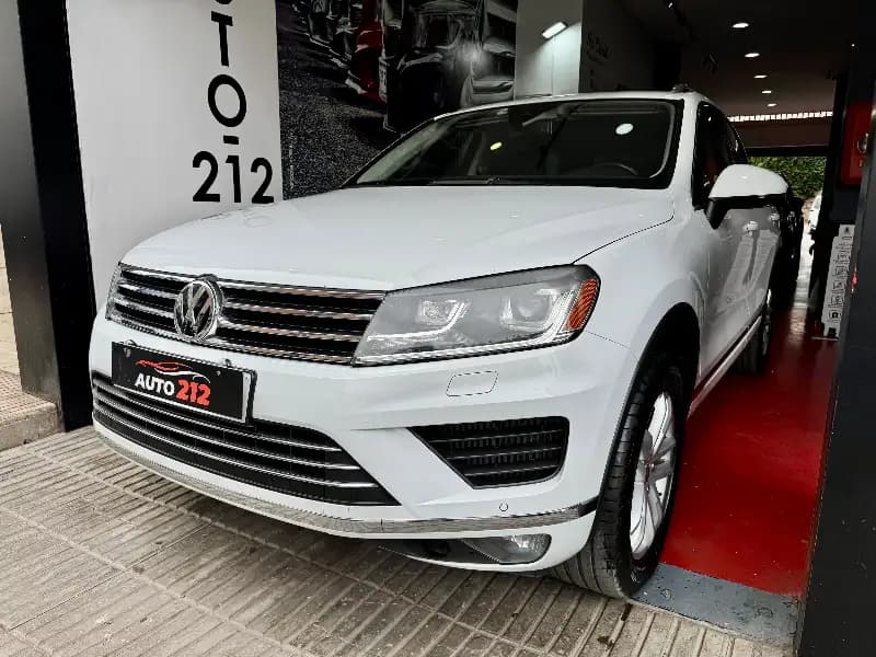 images-volkswagen-diesel-12-cv-2020-garage-de-voiture-doccasion-touareg-v6-06533