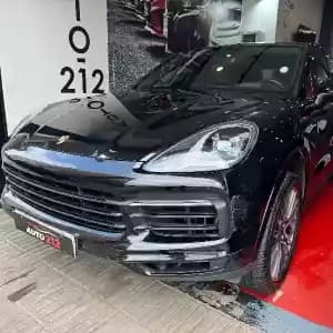 images-essence-2020-voiture-d-occasion-porsche-cayanne-17cv-91590km-06423