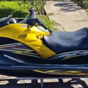 images-jet-ski-yamaha-1300gp-06445
