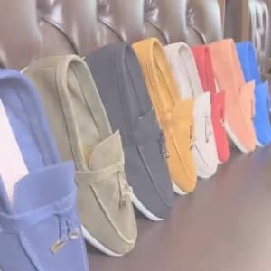 video-mocassin-femme-mocassin-en-daim-loro-piana-06569