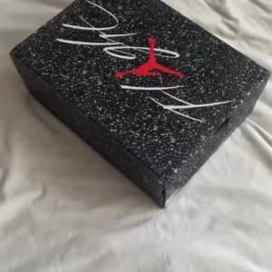 video-sneakers-sneakers-nike-sneakers-adidas-sneakers-jordan-mode-urbaine-livraison-chaussure-06595