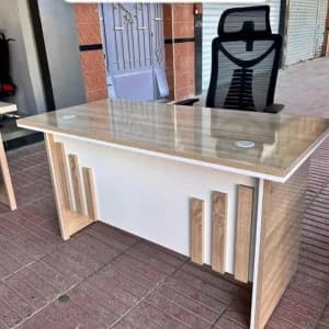 images-mktb-aasry-bureau-moderne-bureau-de-direction-bureau-de-travail-bureau-local-mktb-mhly-mkatb-mhly-bureaux-locaux-mktb-mdyr-07904