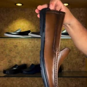 video-chaussures-classique-10555