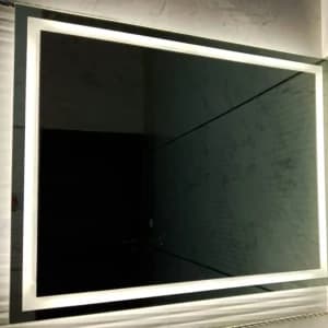 images-miroir-salle-de-bain-sur-mesure-saint-gobain-miroir-led-11220