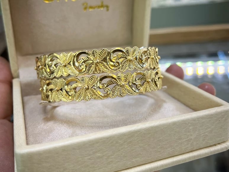 montres-et-bijoux-04466