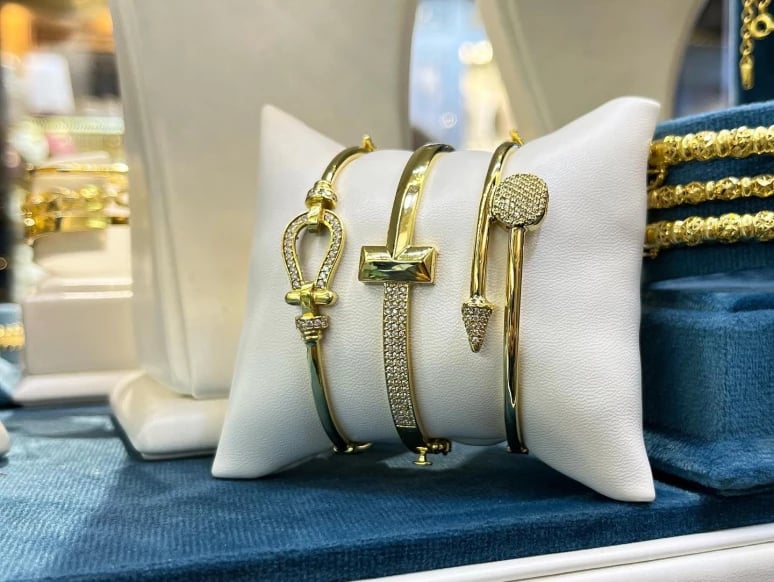 montres-et-bijoux-04472