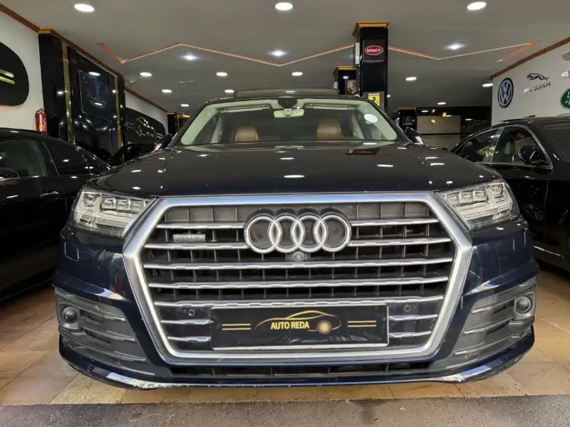 images-audi-q7-diesel-2017-voiture-occasion-audi-q7-exclusif-tres-bon-etat-boite-automatique-12cv-140000km-05769