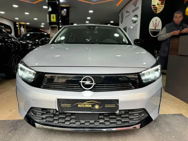 images-diesel-boite-automatique-2024-0-5000-km-voiture-occasion-6cv-opel-corsa-05868