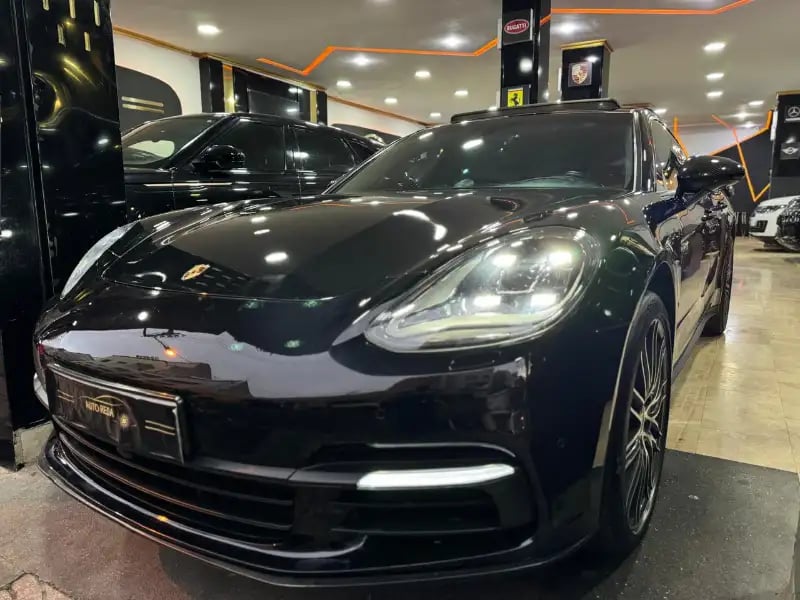 images-porsche-panamera-hybride-17-cv-2022-voiture-d-occasion-porsche-panamera-boite-automatique-tout-option-05942