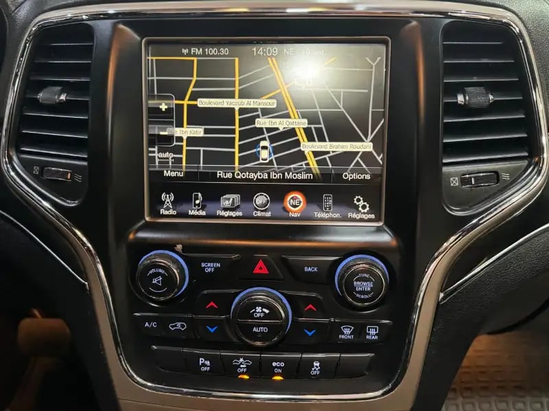 images-jeep-diesel-boite-automatique-12-cv-voiture-occasion-grand-cherokee-140000km-tout-option-05944
