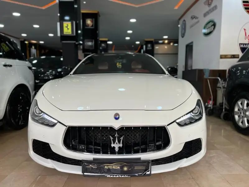 images-diesel-boite-automatique-12-cv-2016-90001-100000-km-voiture-occasion-voiture-tout-option-maserati-ghibli-06012